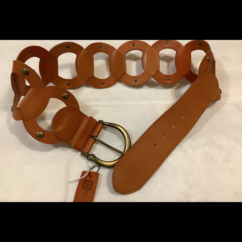 Linda  Pelle NWT belt
